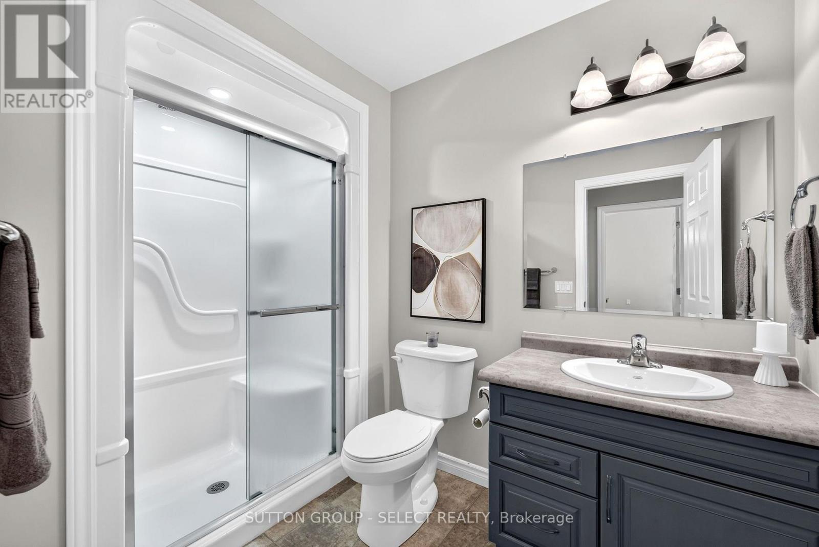 14 Devon Drive, South Huron (Exeter), ON - Indoor Photo Showing Bathroom
