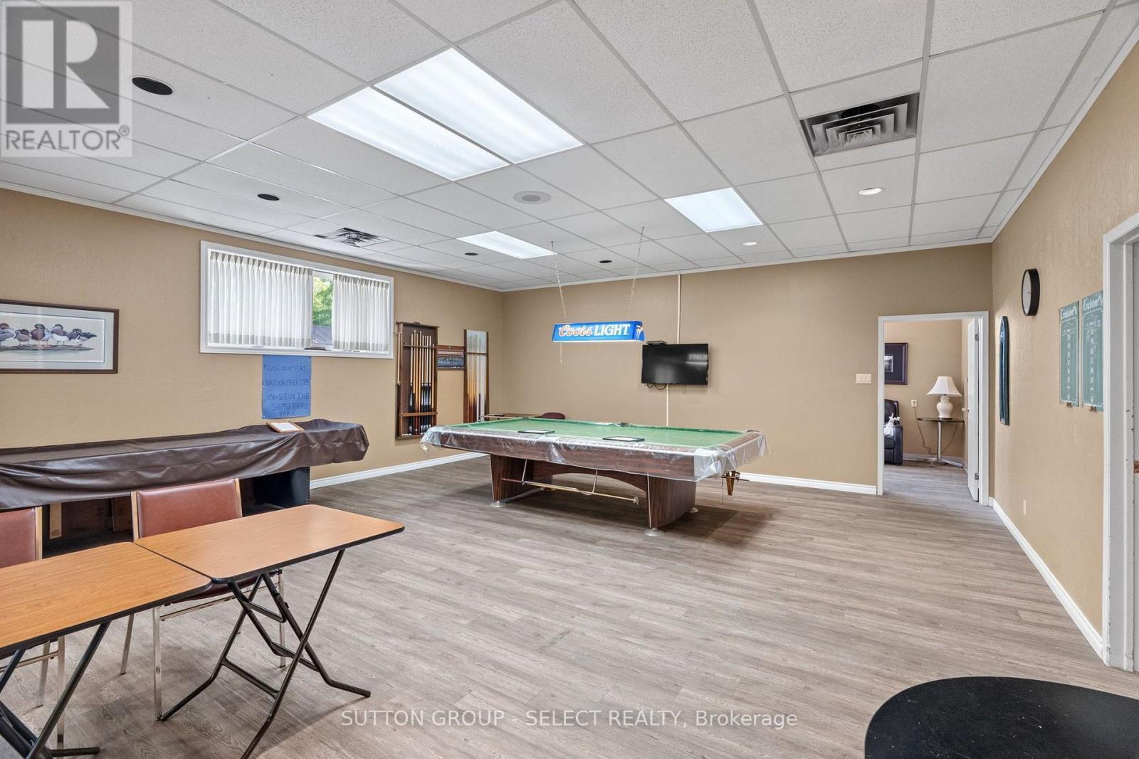 COMMUNITY CLUBHOUSE - 14 Devon Drive, South Huron (Exeter), ON - Indoor
