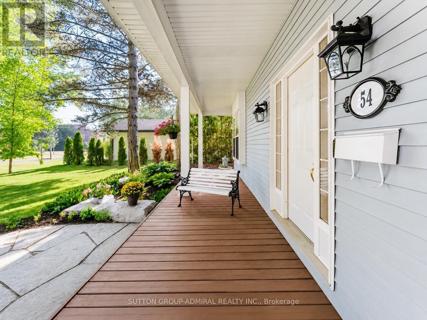 54 Starlight Crescent, Richmond Hill, ON - Outdoor With Exterior