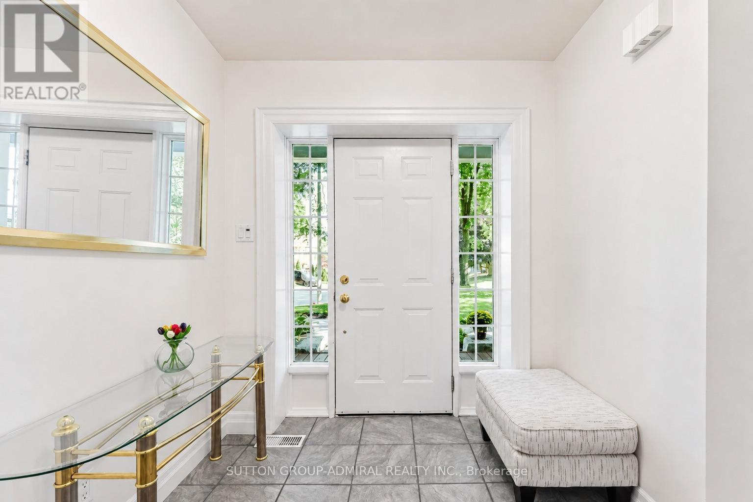 54 Starlight Crescent, Richmond Hill, ON - Indoor Photo Showing Other Room