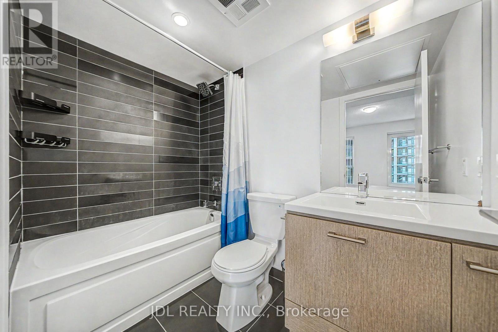 1411 - 87 Peter Street, Toronto, ON - Indoor Photo Showing Bathroom