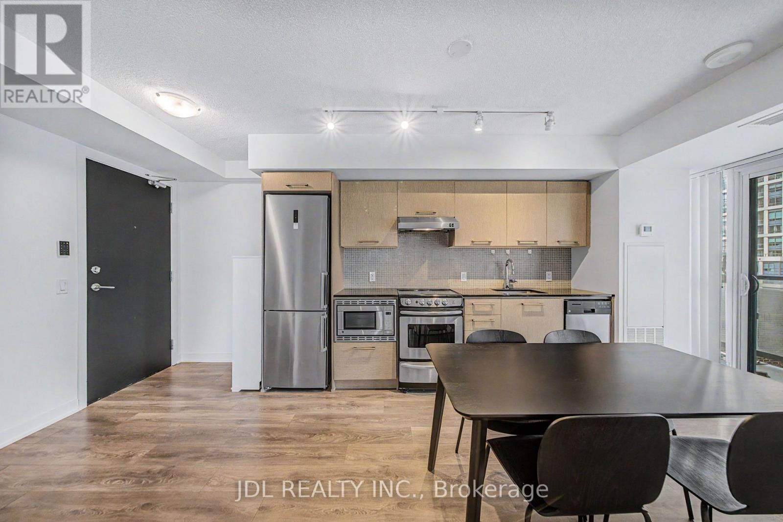 1411 - 87 Peter Street, Toronto, ON - Indoor