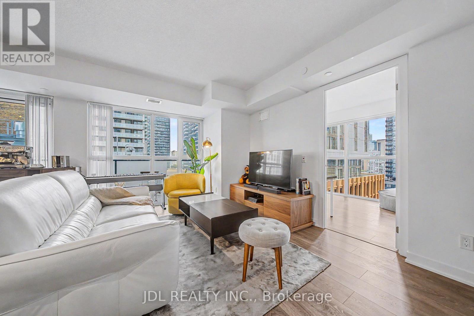 1411 - 87 Peter Street, Toronto, ON - Indoor Photo Showing Living Room