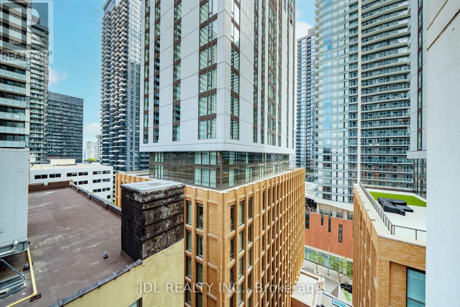 1411 - 87 Peter Street, Toronto, ON - Outdoor With Facade