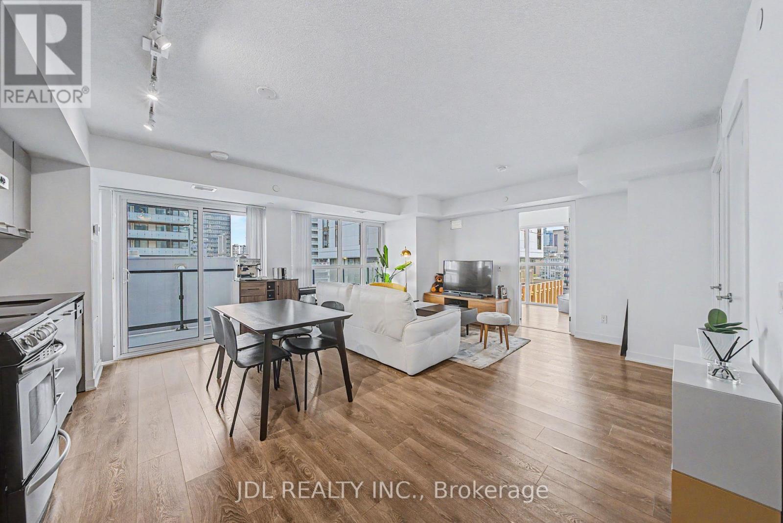1411 - 87 Peter Street, Toronto, ON - Indoor