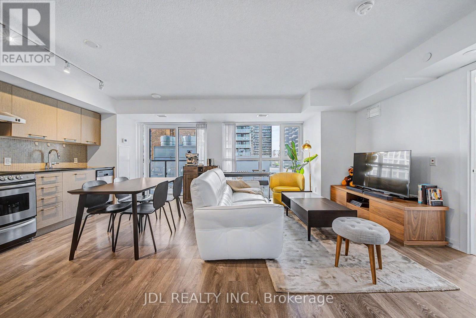 1411 - 87 Peter Street, Toronto, ON - Indoor