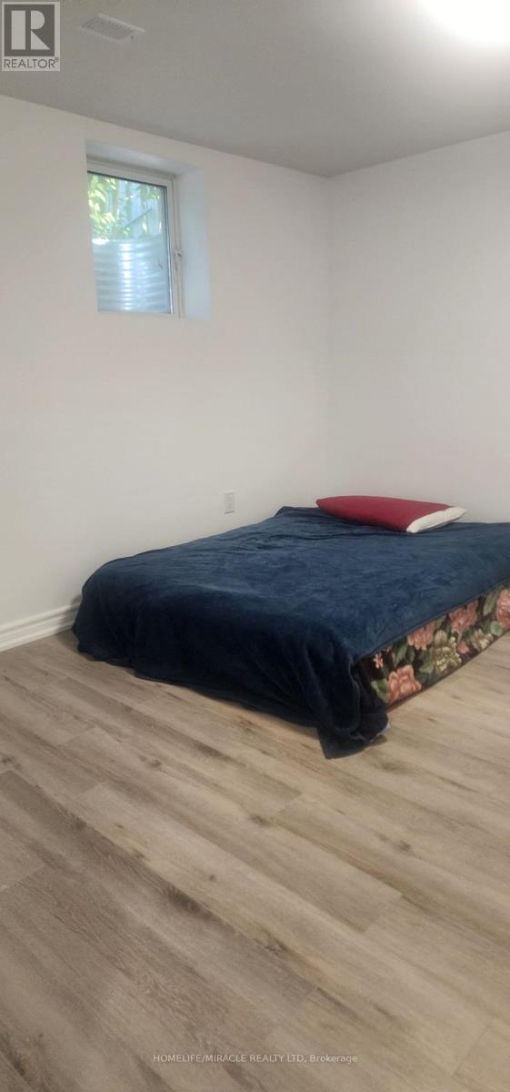 1574 Highbrook Avenue, Mississauga, ON - Indoor