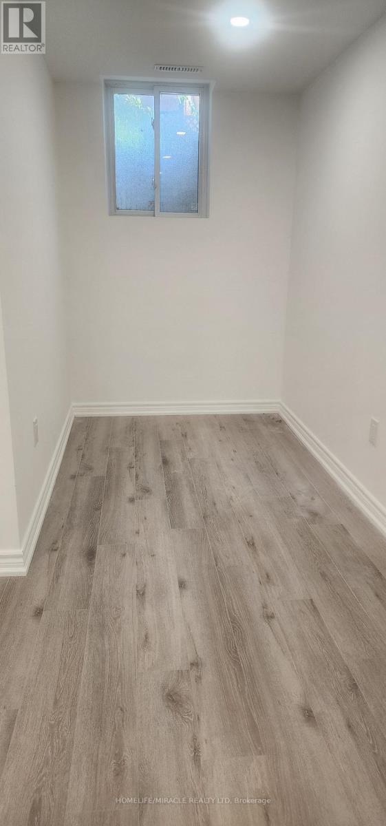 1574 Highbrook Avenue, Mississauga, ON - Indoor Photo Showing Other Room