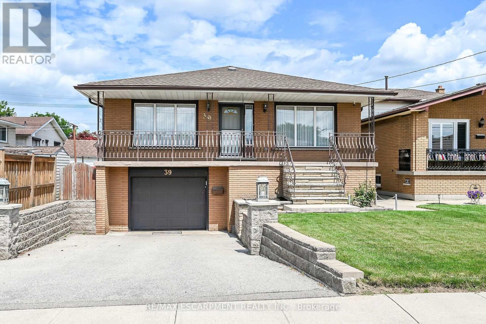 39 Algonquin Court, Hamilton, ON - Outdoor