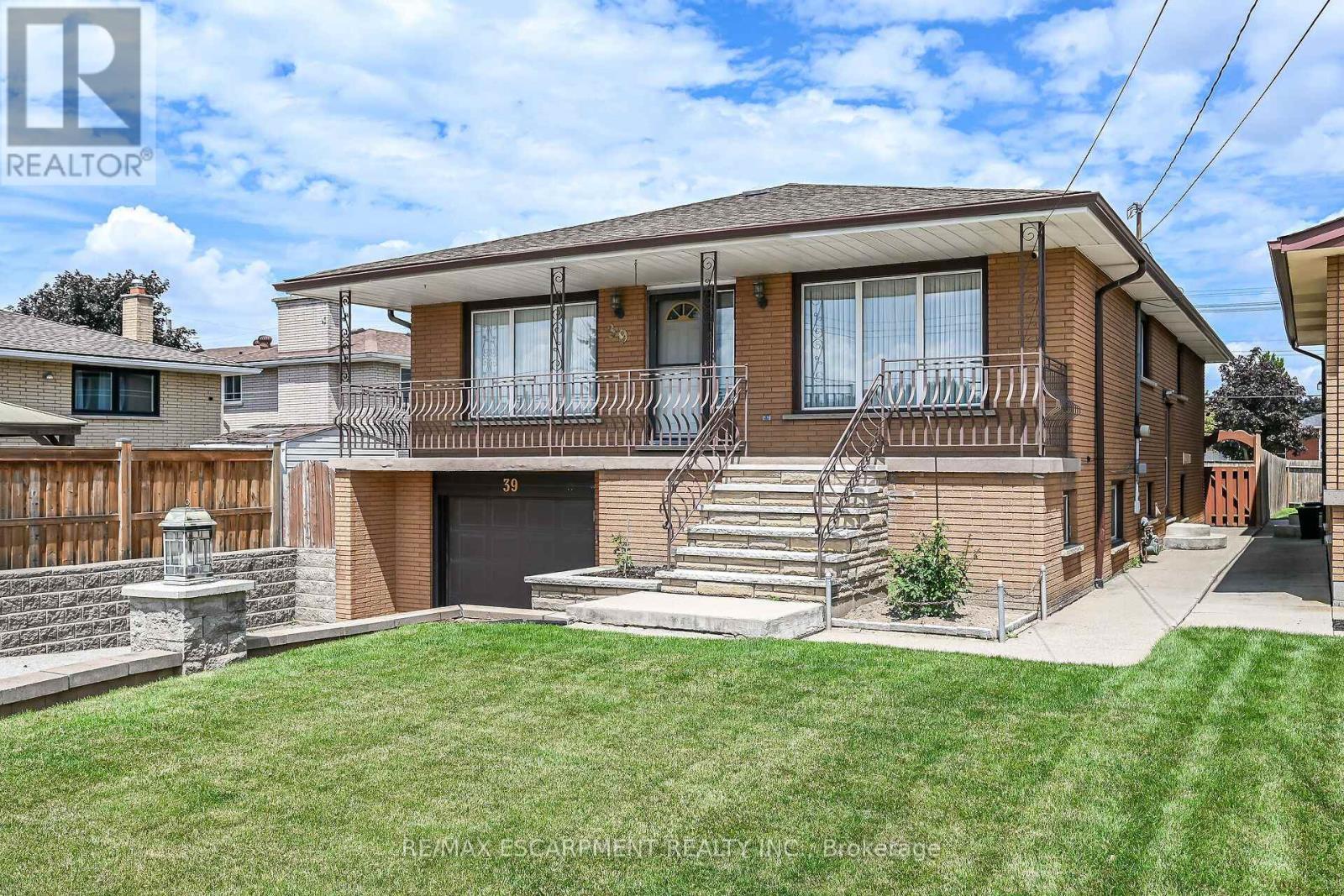 39 Algonquin Court, Hamilton, ON - Outdoor