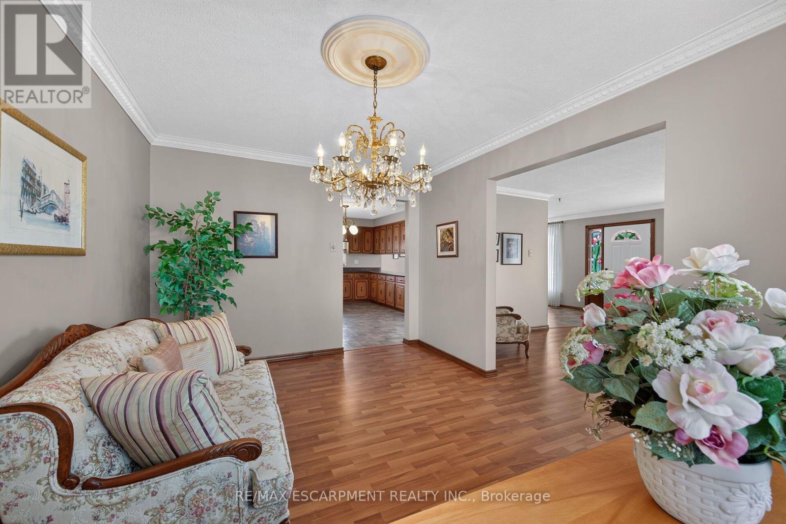39 Algonquin Court, Hamilton, ON - Indoor