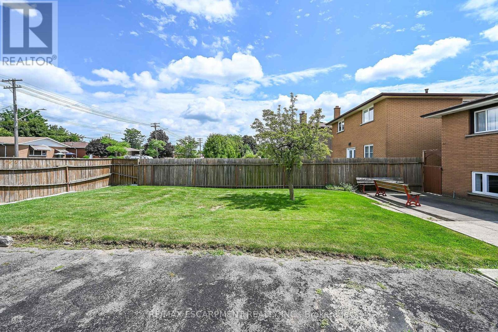39 Algonquin Court, Hamilton, ON - Outdoor