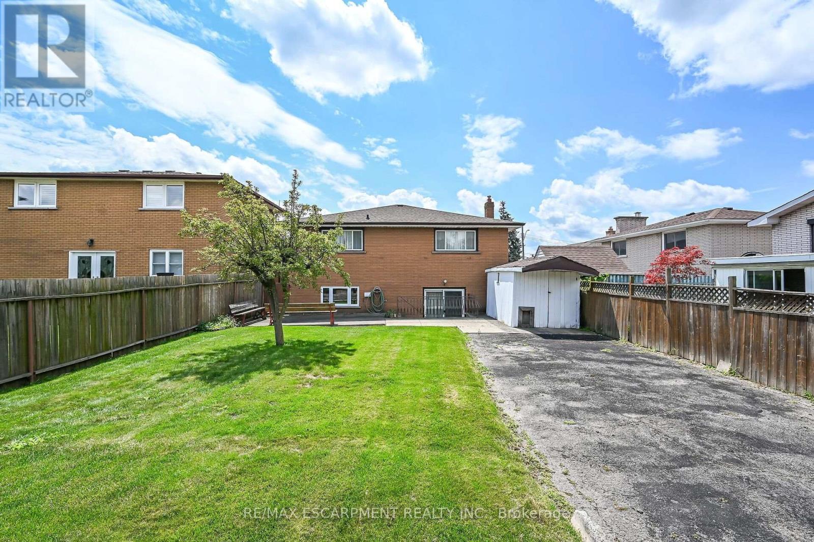 39 Algonquin Court, Hamilton, ON - Outdoor