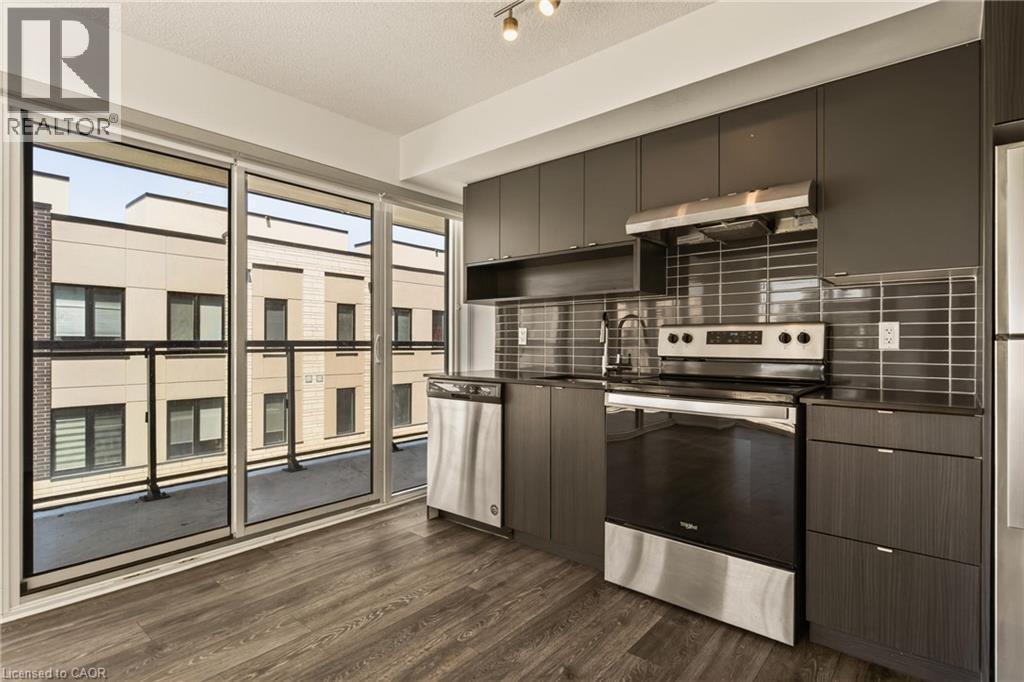 1119 Cooke Boulevard Unit# B323, Burlington, ON - Indoor Photo Showing Kitchen With Stainless Steel Kitchen