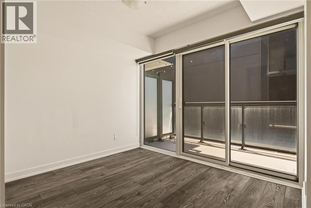 1119 Cooke Boulevard Unit# B323, Burlington, ON - Indoor Photo Showing Other Room