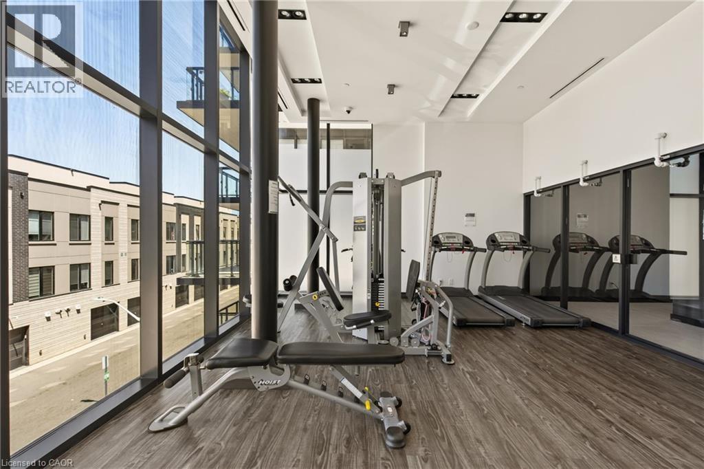 1119 Cooke Boulevard Unit# B323, Burlington, ON - Indoor Photo Showing Gym Room