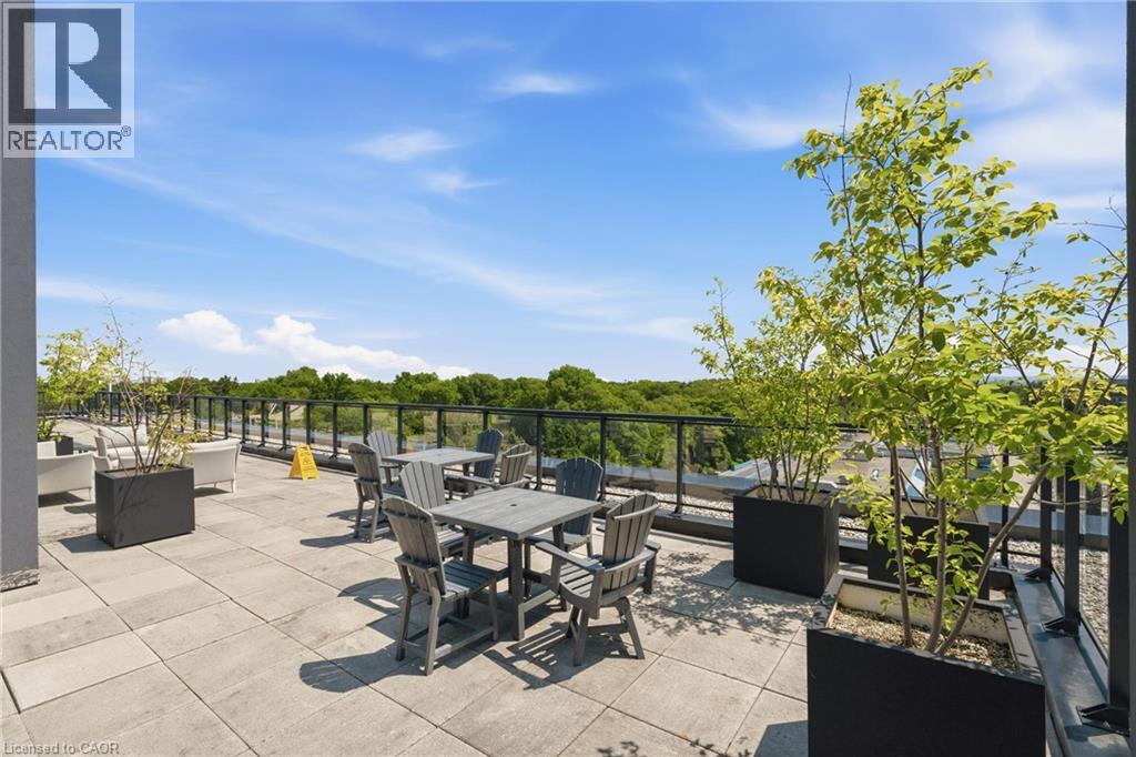1119 Cooke Boulevard Unit# B323, Burlington, ON - Outdoor