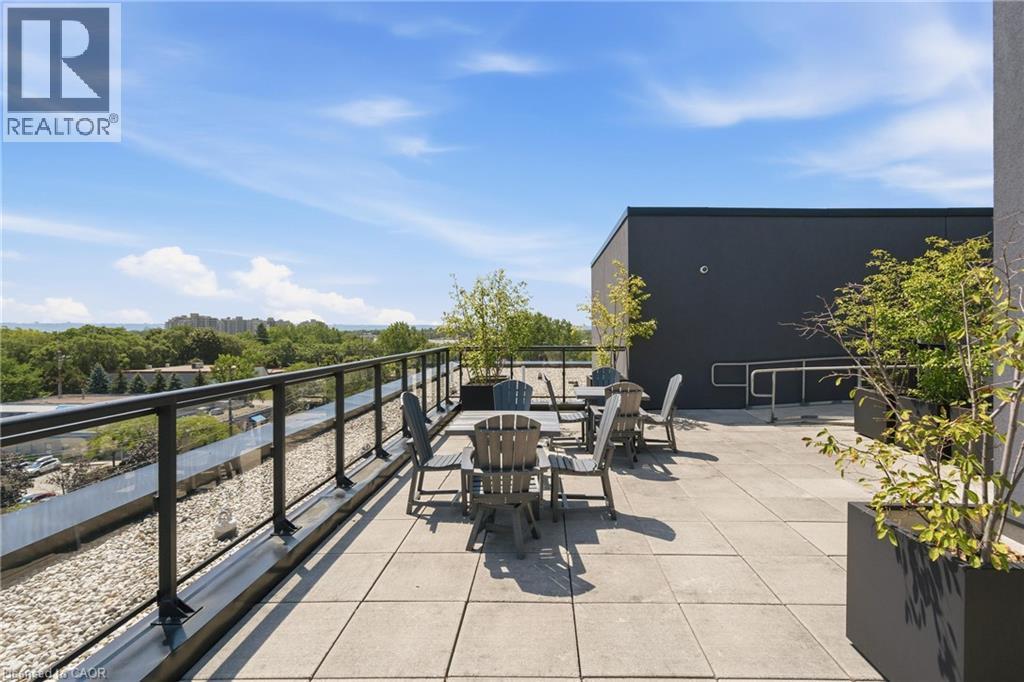 1119 Cooke Boulevard Unit# B323, Burlington, ON - Outdoor With Balcony