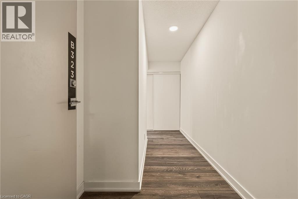 1119 Cooke Boulevard Unit# B323, Burlington, ON - Indoor Photo Showing Other Room