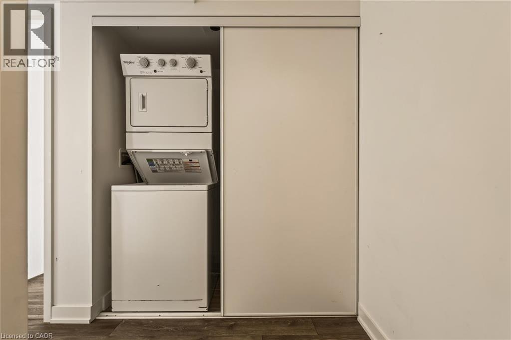 1119 Cooke Boulevard Unit# B323, Burlington, ON - Indoor Photo Showing Laundry Room