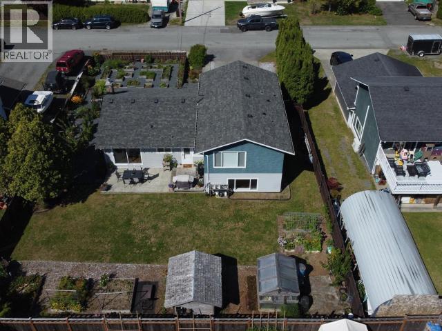 3786 Quadra Ave, Powell River, BC - Outdoor