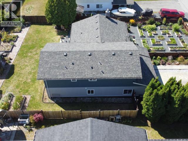 3786 Quadra Ave, Powell River, BC - Outdoor