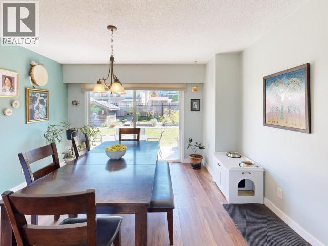3786 Quadra Ave, Powell River, BC - Indoor Photo Showing Dining Room