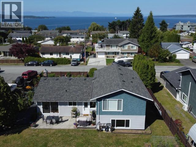 3786 Quadra Ave, Powell River, BC - Outdoor With Body Of Water With View
