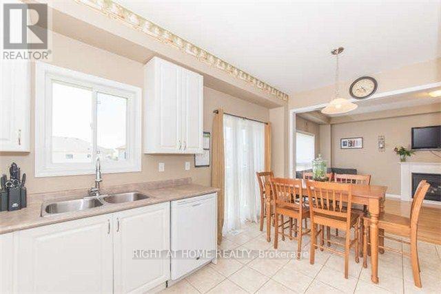 780 Ormond Drive, Oshawa, ON - Indoor