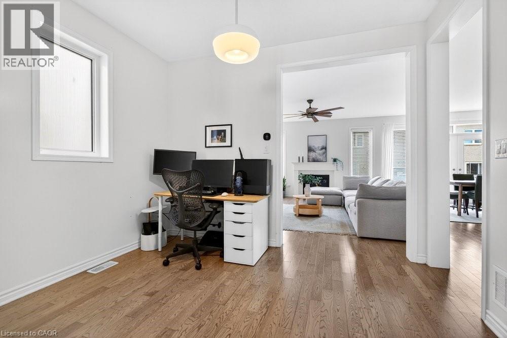 145 Stillwater Crescent, Waterdown, ON - Indoor