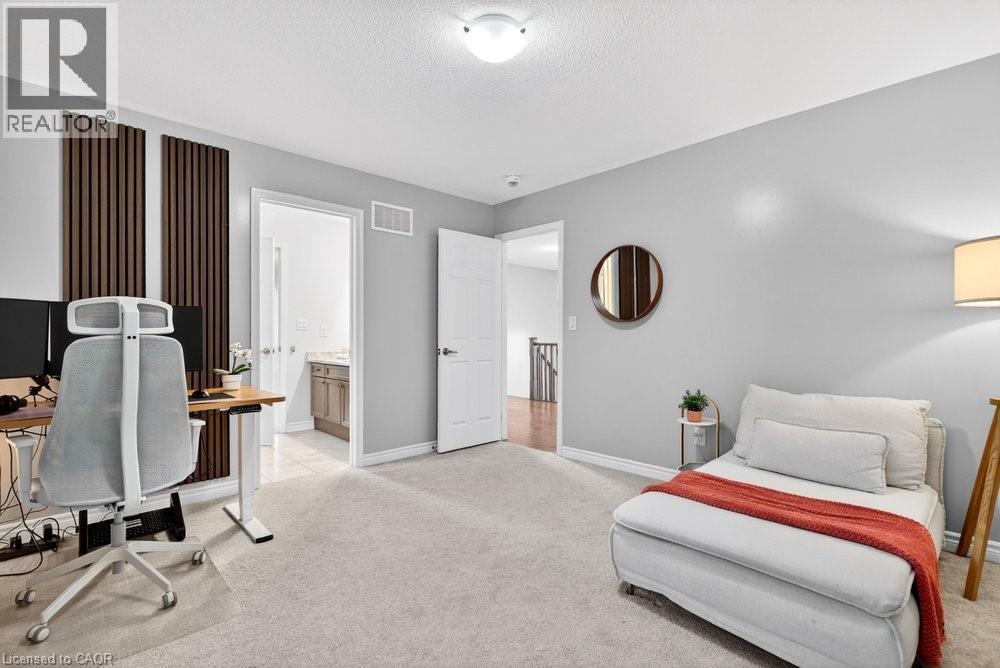 145 Stillwater Crescent, Waterdown, ON - Indoor Photo Showing Bedroom