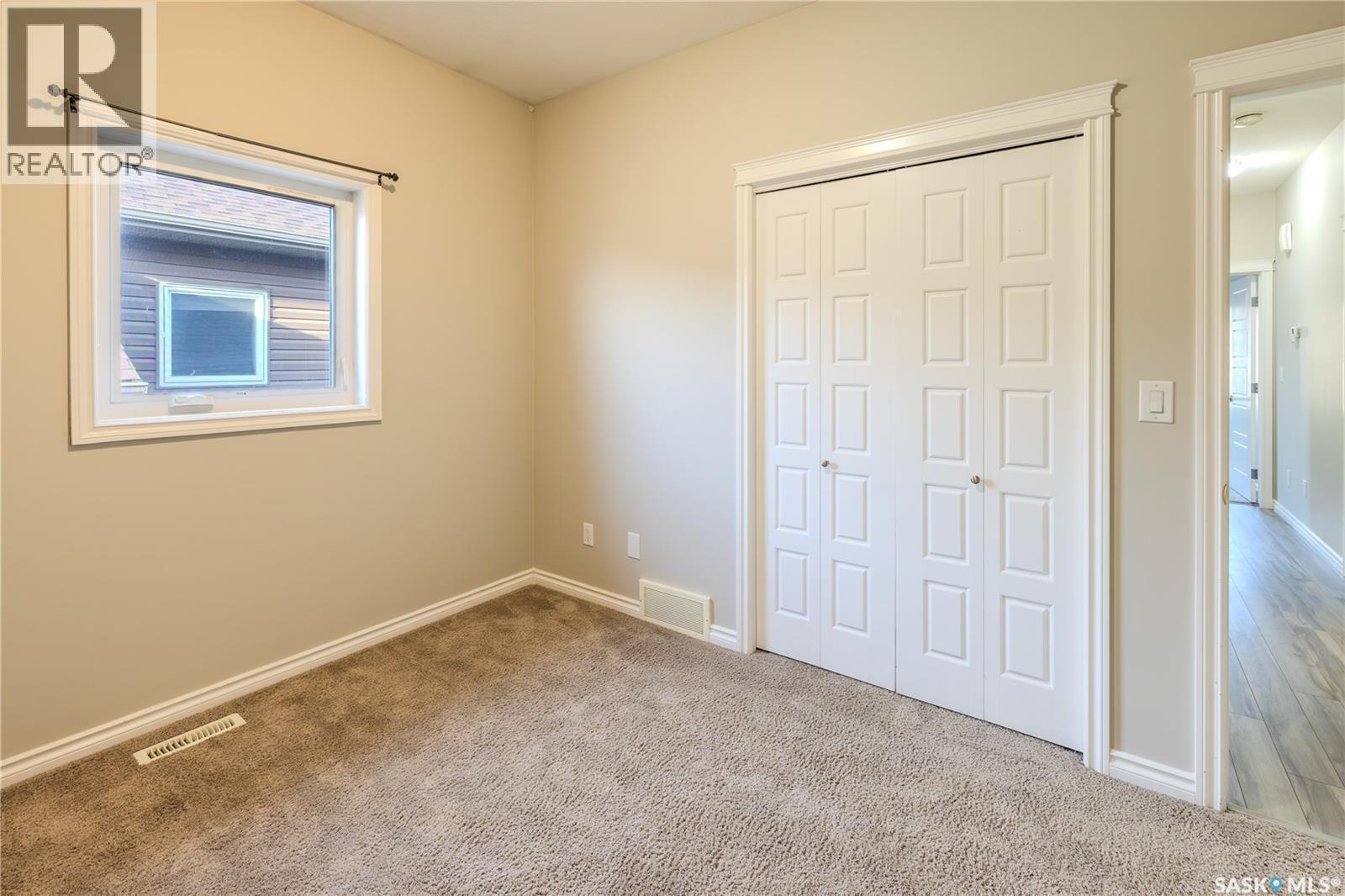 254 Macinnes Street, Saskatoon, SK - Indoor Photo Showing Other Room