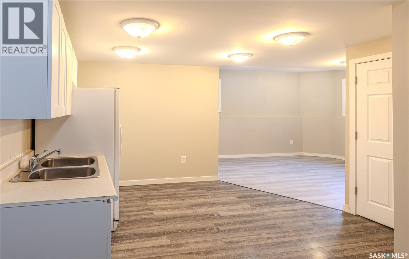 254 Macinnes Street, Saskatoon, SK - Indoor