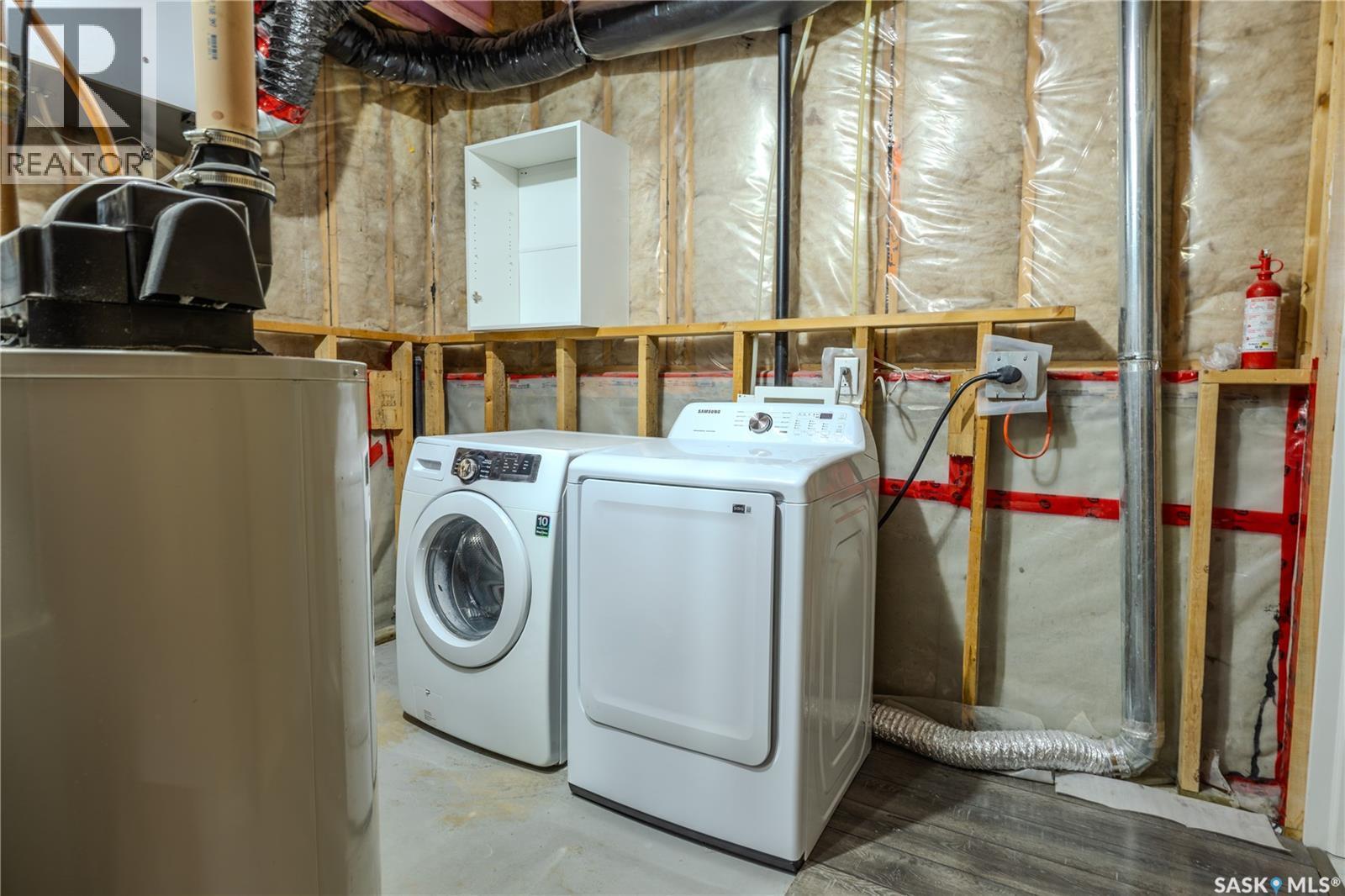 254 Macinnes Street, Saskatoon, SK - Indoor Photo Showing Laundry Room
