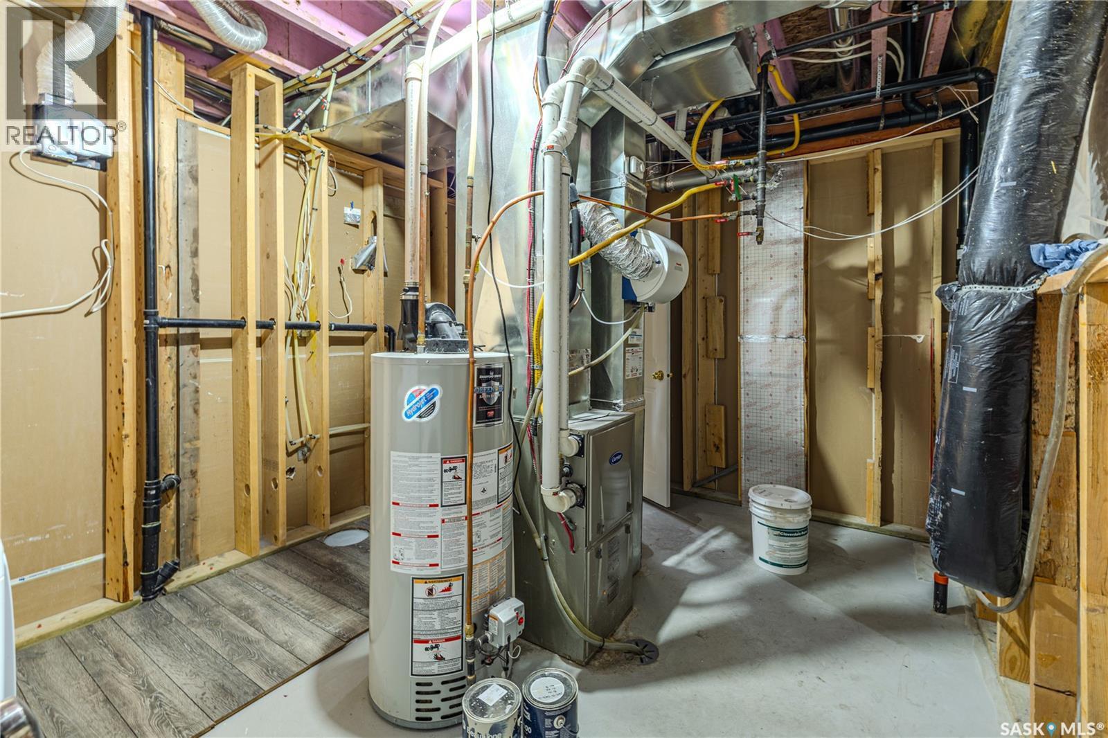 254 Macinnes Street, Saskatoon, SK - Indoor Photo Showing Basement
