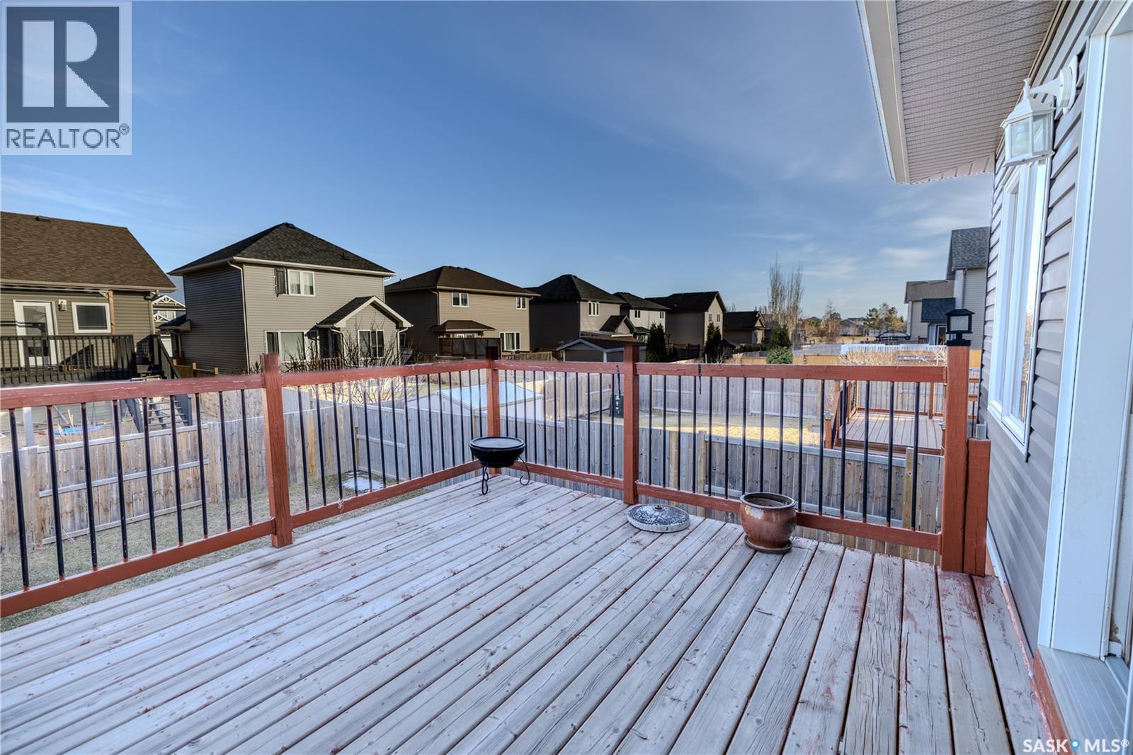 254 Macinnes Street, Saskatoon, SK - Outdoor With Deck Patio Veranda With Exterior