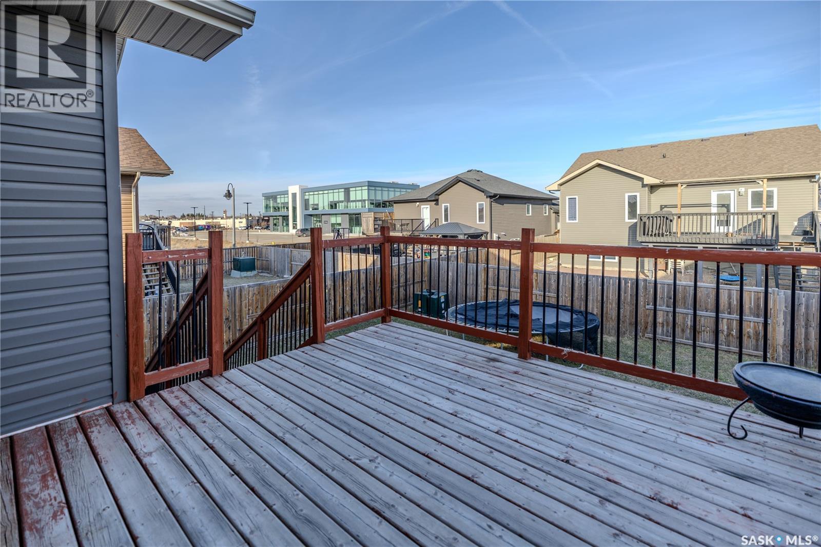 254 Macinnes Street, Saskatoon, SK - Outdoor With Deck Patio Veranda With Exterior