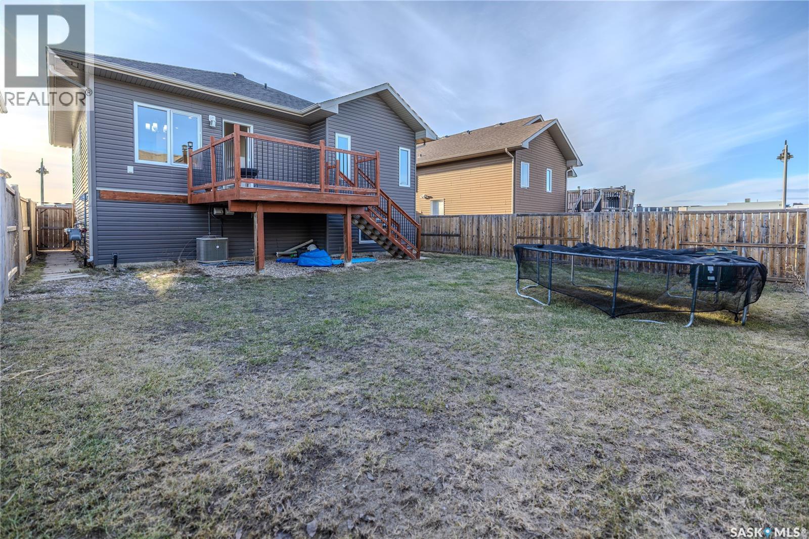254 Macinnes Street, Saskatoon, SK - Outdoor With Deck Patio Veranda