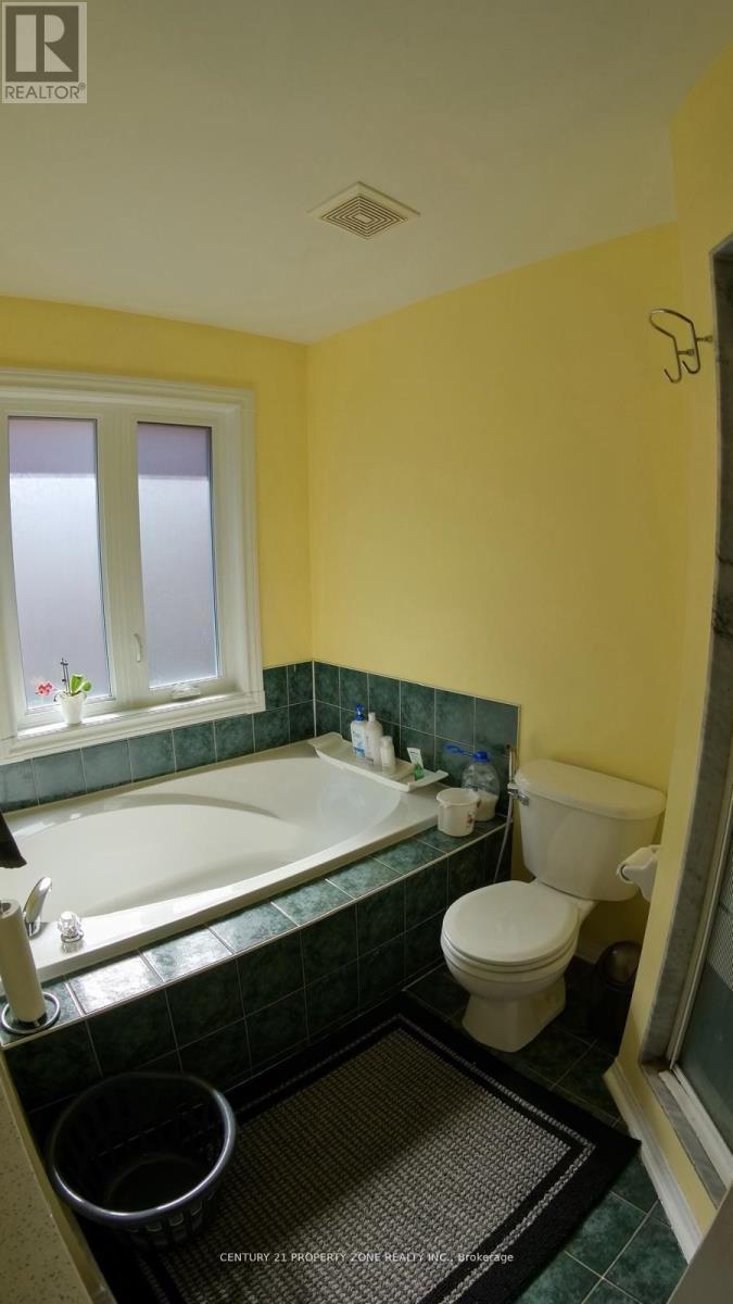 3822 Spicewood Way, Mississauga, ON - Indoor Photo Showing Bathroom
