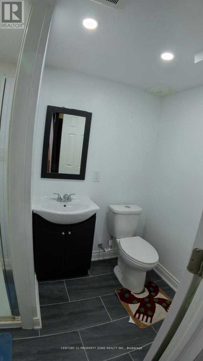 3822 Spicewood Way, Mississauga, ON - Indoor Photo Showing Bathroom