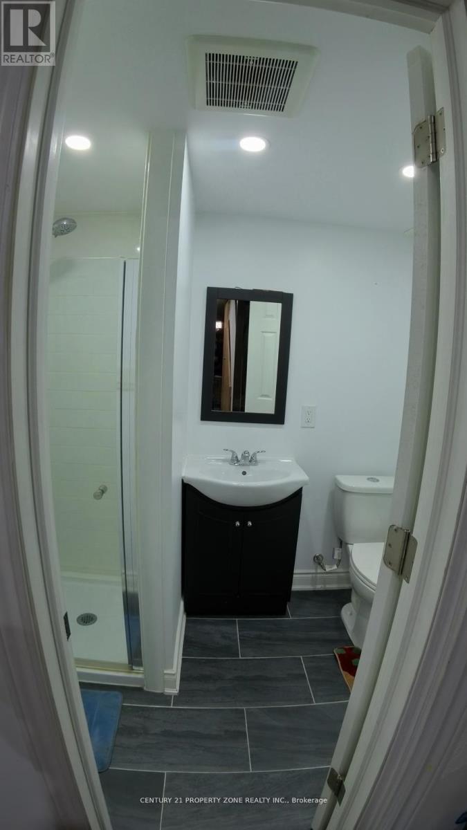 3822 Spicewood Way, Mississauga, ON - Indoor Photo Showing Bathroom