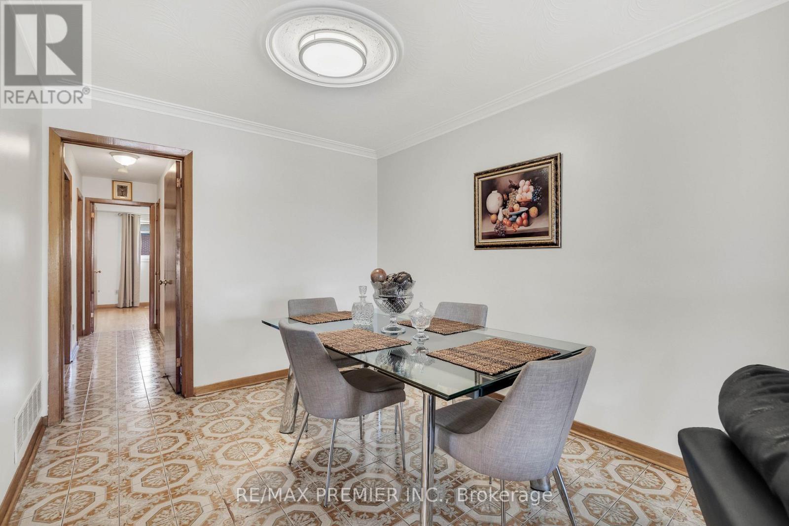 4178 Dursley Crescent, Mississauga, ON - Indoor Photo Showing Dining Room