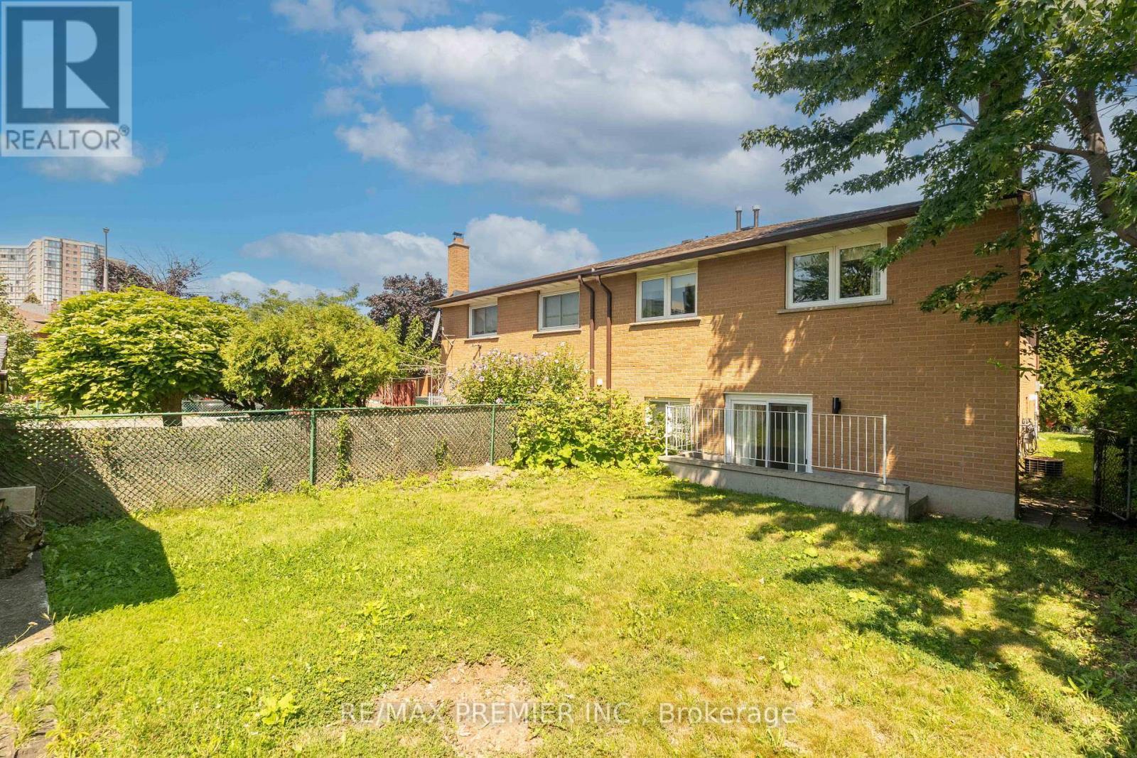4178 Dursley Crescent, Mississauga, ON - Outdoor