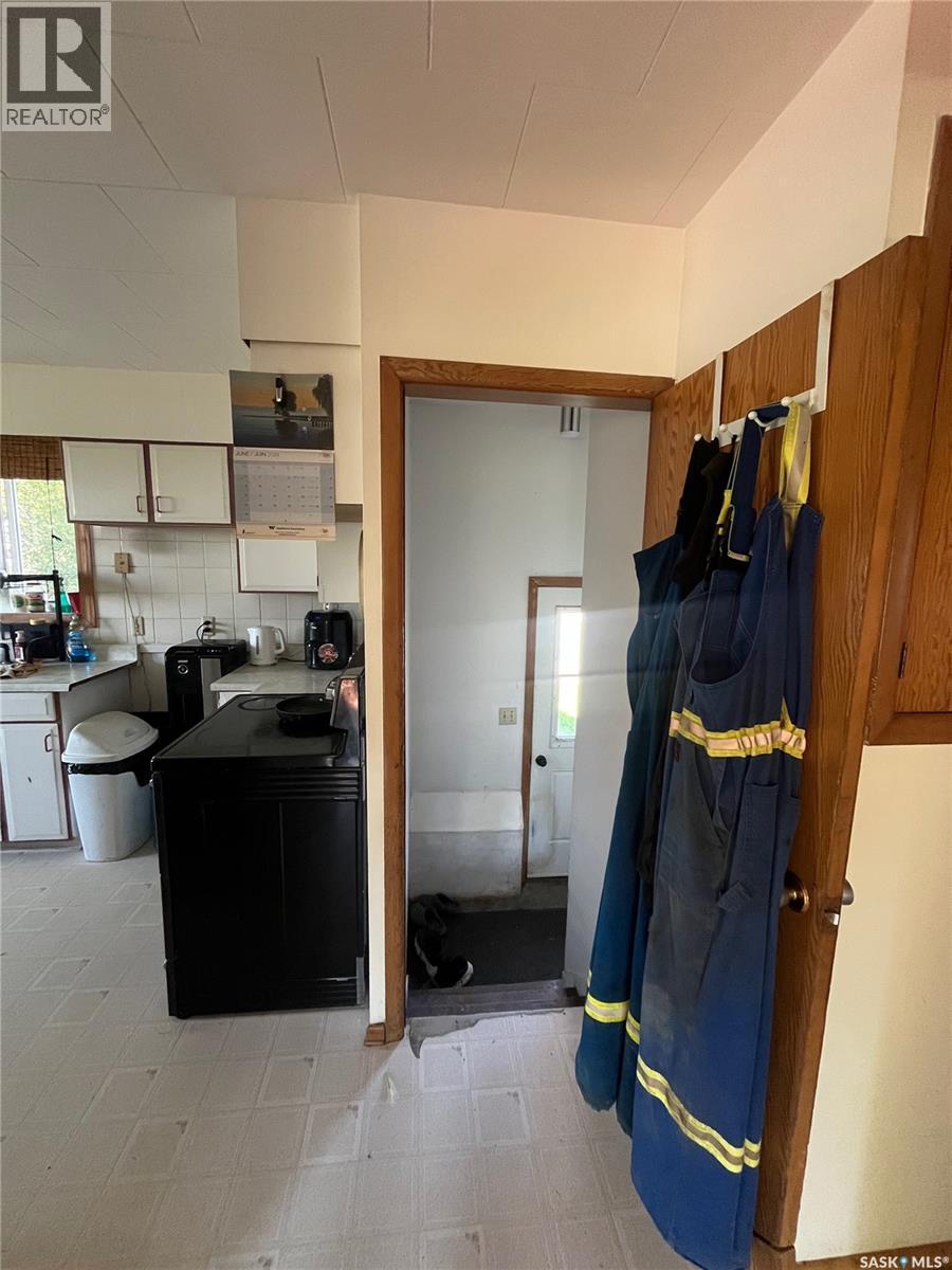 Enniskillen Rm No. 3, Saskatchewan - Indoor Photo Showing Kitchen