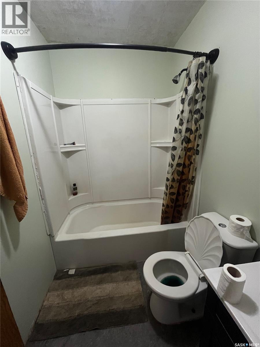 Enniskillen Rm No. 3, Saskatchewan - Indoor Photo Showing Bathroom