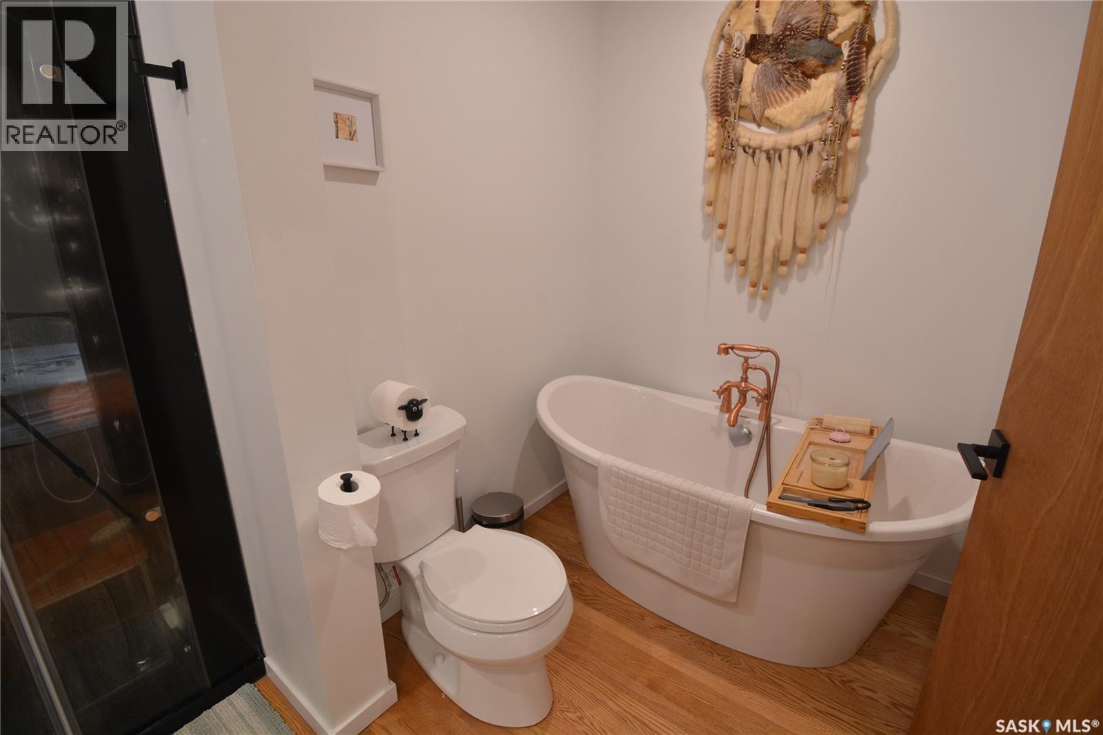 3335 Merritt Street, Saskatoon, SK - Indoor Photo Showing Bathroom