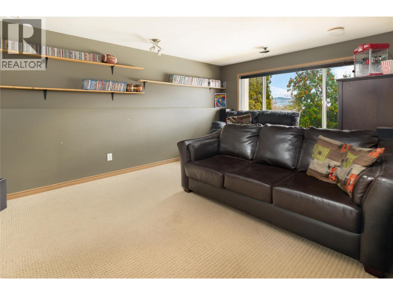 3013 Brindisi Place, Kelowna, BC - Indoor