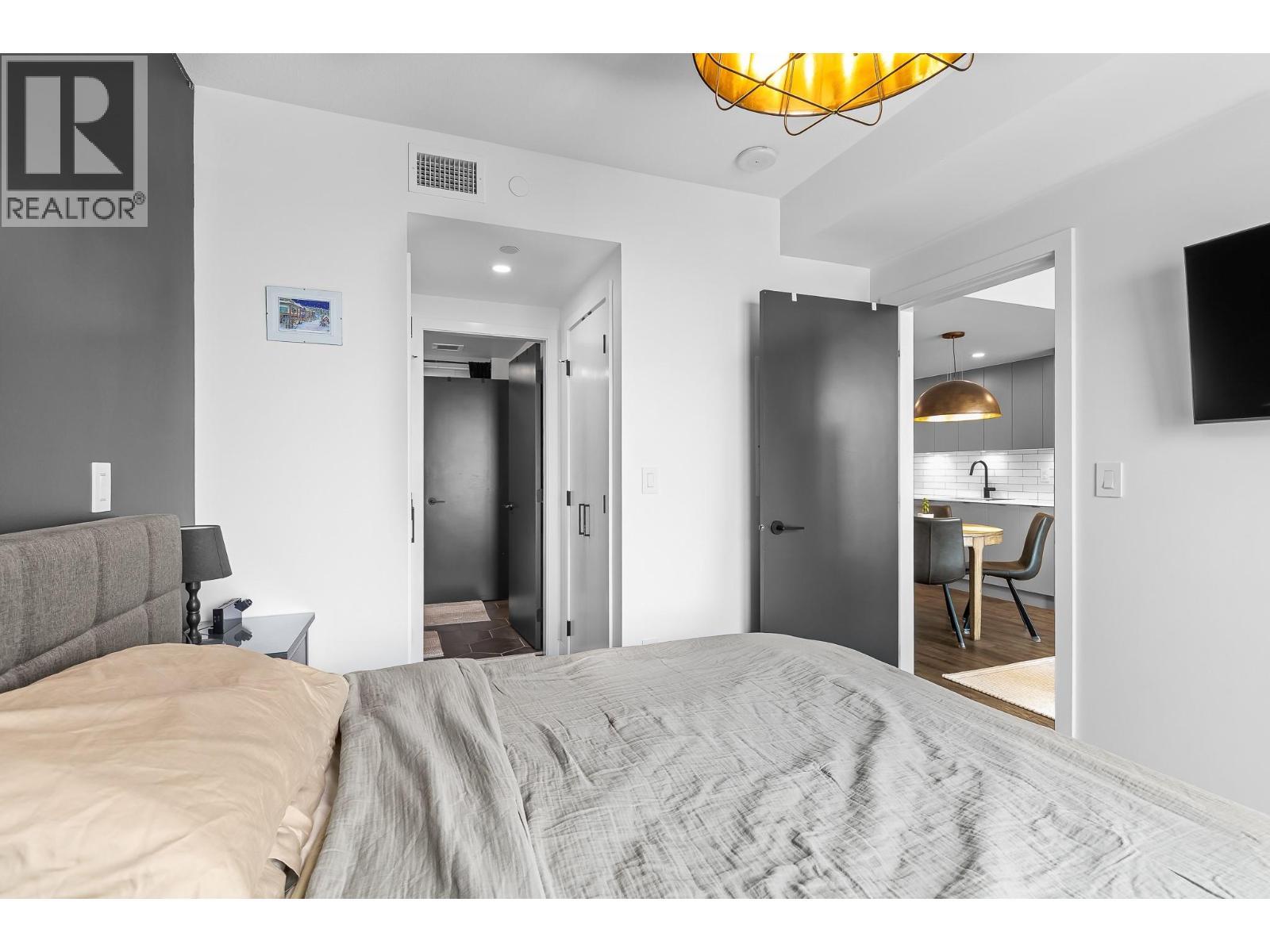 1471 St. Paul Street Unit# 1707, Kelowna, BC - Indoor Photo Showing Bedroom