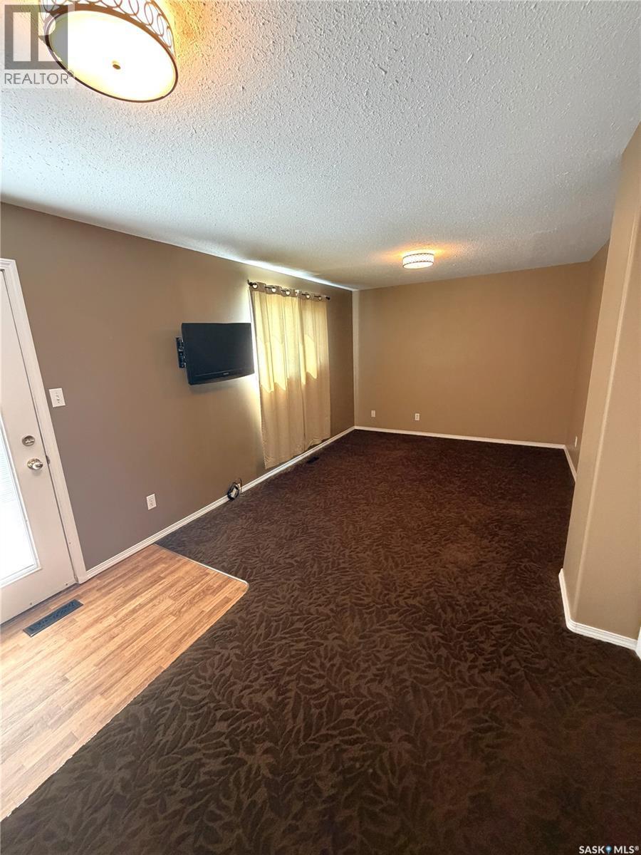 133 Lloyd Crescent, Saskatoon, SK - Indoor Photo Showing Other Room