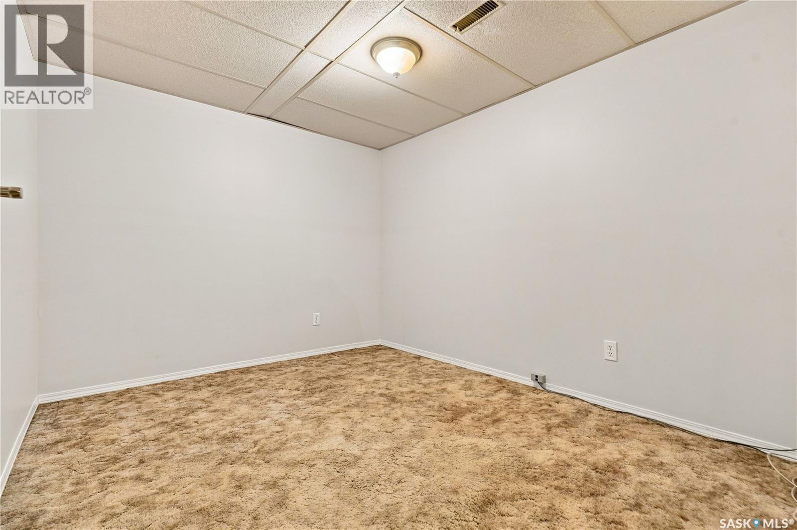 133 Lloyd Crescent, Saskatoon, SK - Indoor Photo Showing Other Room